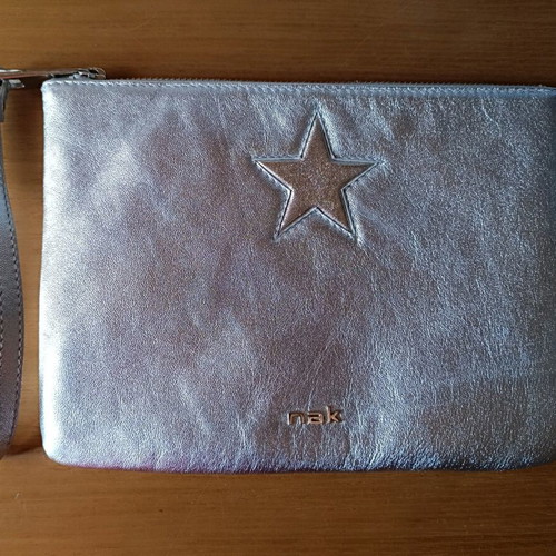 Nak wrist bag like new, silver