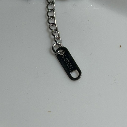 Stainless steel necklace new, yellow and silver