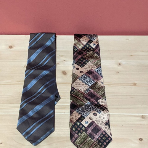 Ties like new condition