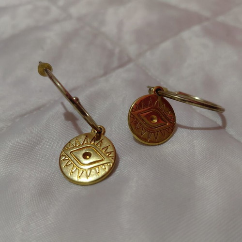 Earrings like new, gold tone