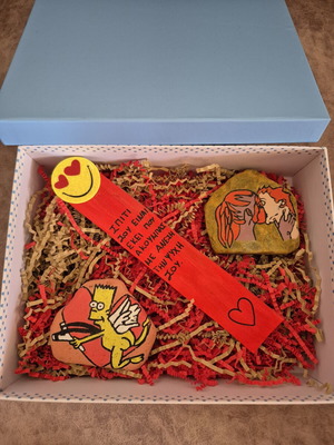 Giftbox for love with 2 stones and 1 bookmark