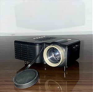 Android/IOS/SD card projector