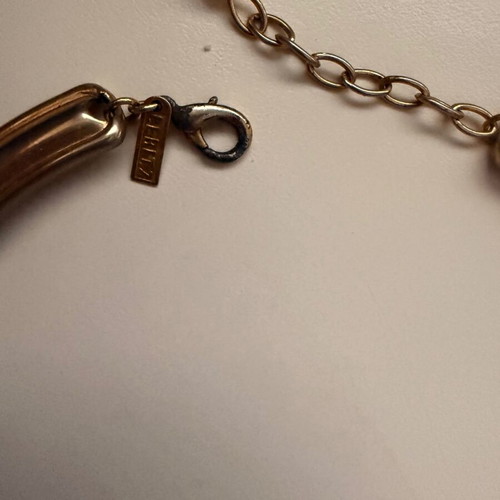 Impressive snake necklace and clip-on earrings set, gold tone