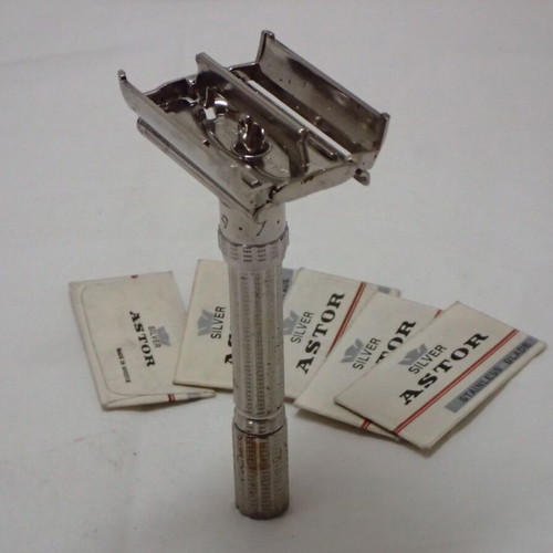 Gillette Slim Adjustable 1-9 DE safety razor 1966 used with blades