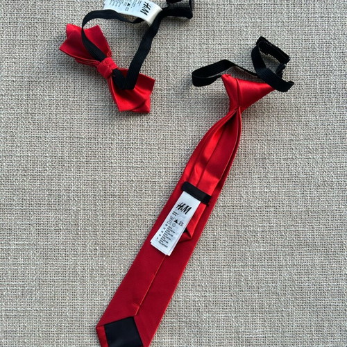 Children's tie and bow tie set red like new from H&M