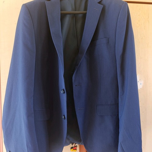 Men's suit blue like new, size 44 (L)