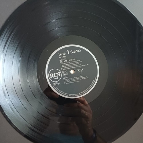 Accept Balls to the Wall LP like new, metal
