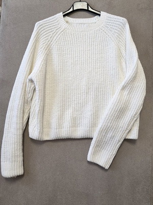 Pullover sweater new, white, size M