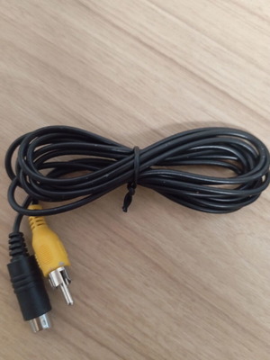 S-Video 4-pin Male to RCA Male Adapter Cable like new