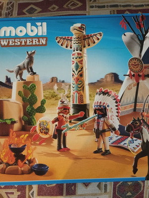Playmobil 5247 Western Indian Village new in box
