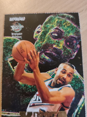 Collectible basketball card from Disney Almanac magazine, Grant Hill, like new