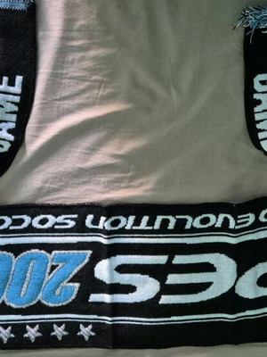 Pro Evolution Soccer 2008 collectible scarf like new
