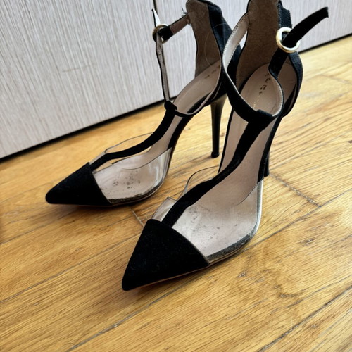 Black velvet pointed heels like new, size 36, transparent detail