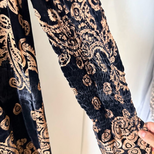 Nidodileda dress like new, black and gold, size S/M