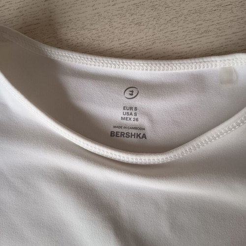Bershka sports t-shirt size S new, white