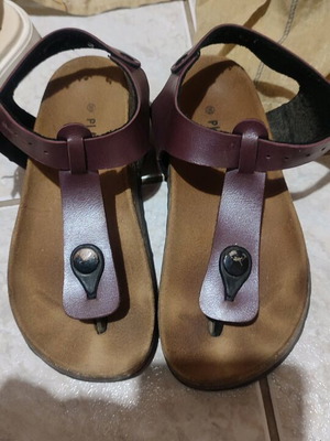 Girls' shoes like new, sizes 30-31