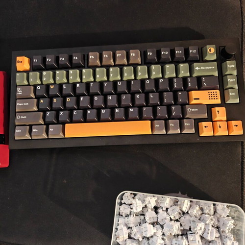 Keychron Q1 Max ANSI keyboard like new with knob