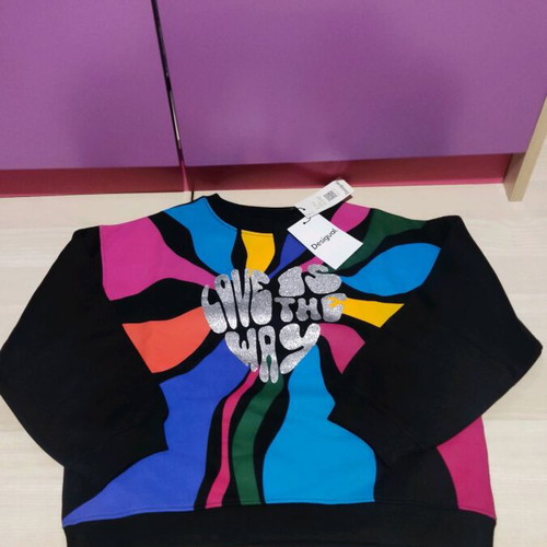 Desigual girls sweatshirt like new with colorful design and glitter