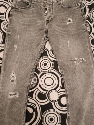 Zara jean used, size 44