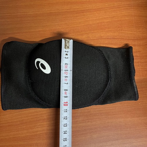 Women's kneepads used