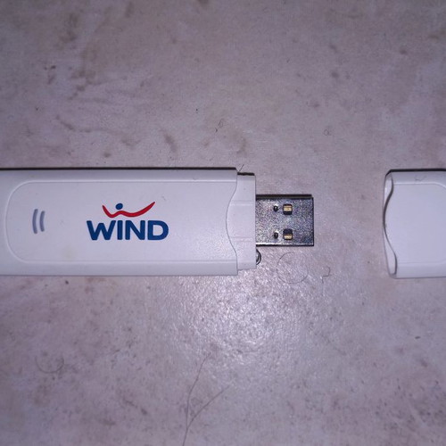 Wind wireless internet stick used