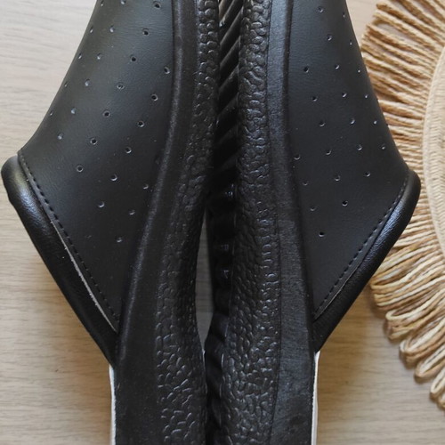 Unisex anatomical slippers size 43, black, made in Italy