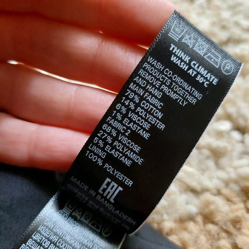 Marks & Spencer checked skirt like new, black and pink