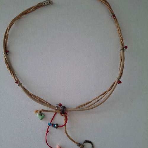 Handmade women's necklace new, beige and red
