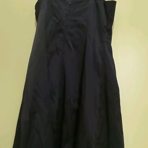 Evening dress mini black with elastic fabric and adjustable straps like new
