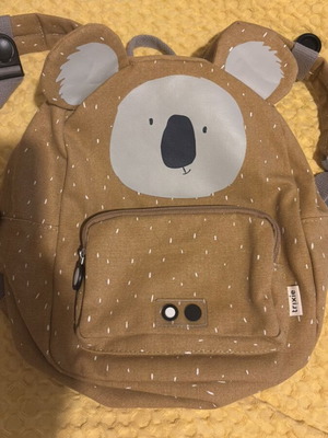 Backpack like new, yellow color