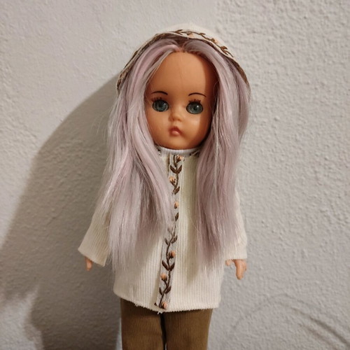 Bella doll used, very good condition
