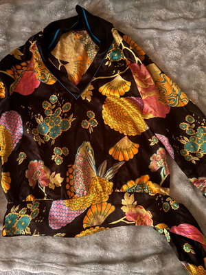 Satin women's blouse PUR STYLE like new, size M, multicolor