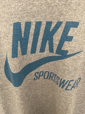 Nike thin sweatshirt new unisex size M