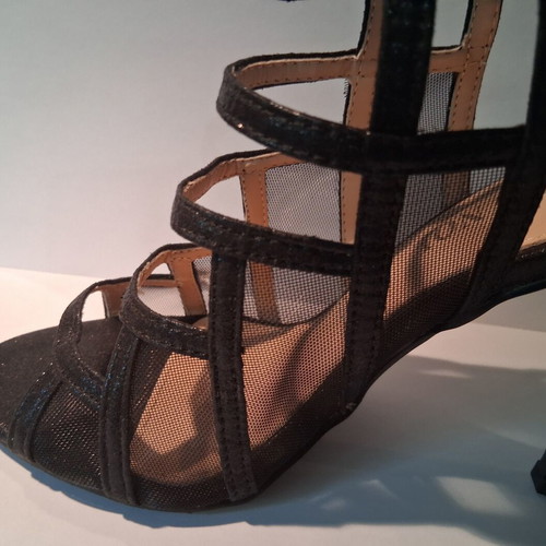 Voi&Noi sandals size 36 like new, 11 cm heel, black