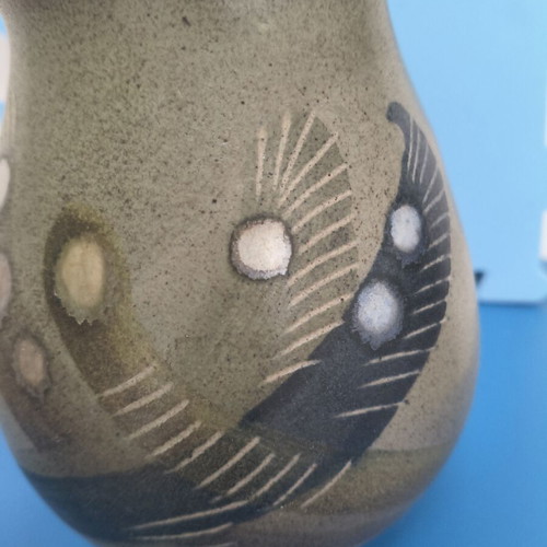Lea stoneware wheel-thrown vase by Anna Leandersson