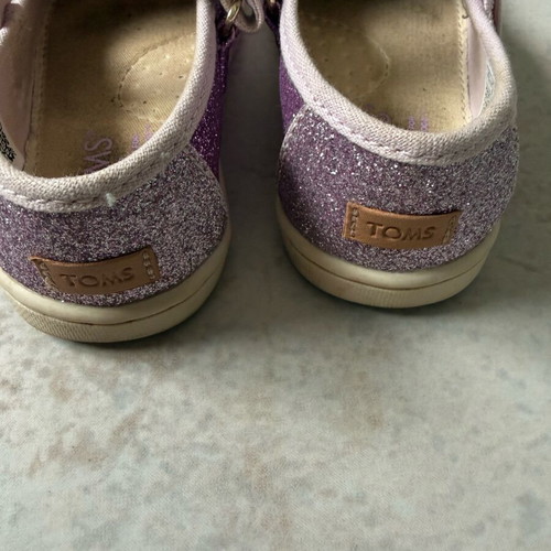 Toms ballet flats used with glitter size 23.5 pink