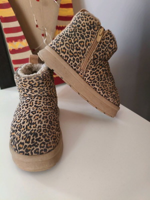 Детски боти Zara No24 за момиче като нови