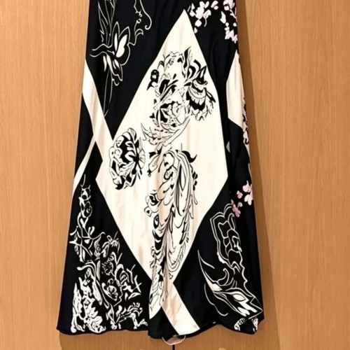 Satin maxi dress like new, black and white, size S