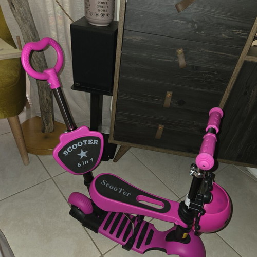 Children's Foldable Scooter 501 Three-Wheel with Seat, Fuchsia, New