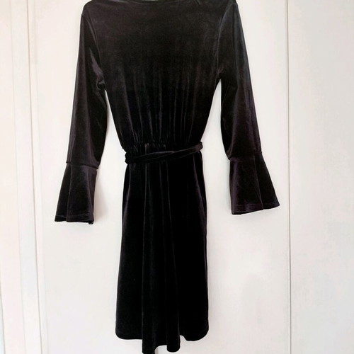 Velvet black dress H&M size S like new with belt and frill sleeves