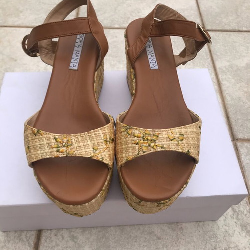 Sofia Manta Flatworms brown pumps like new size 37