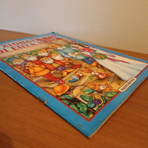 Snow White and the Seven Dwarfs children's book used, Rekos editions 1996