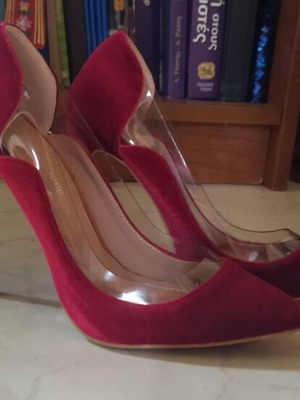 Blondie red velvet stiletto heels new, size 39