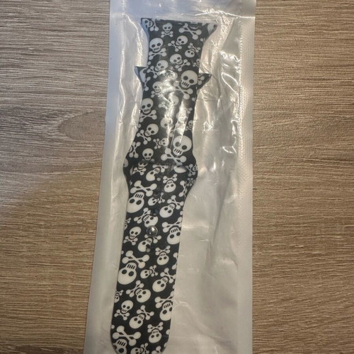 Apple Watch straps pack of 5, new except black