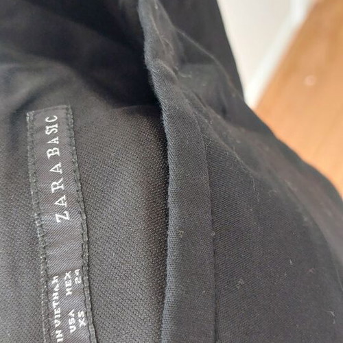 Zara Pencil Skirt Black like new XS