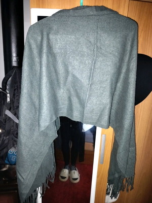 Scarf warm like new, large, dark green/gray