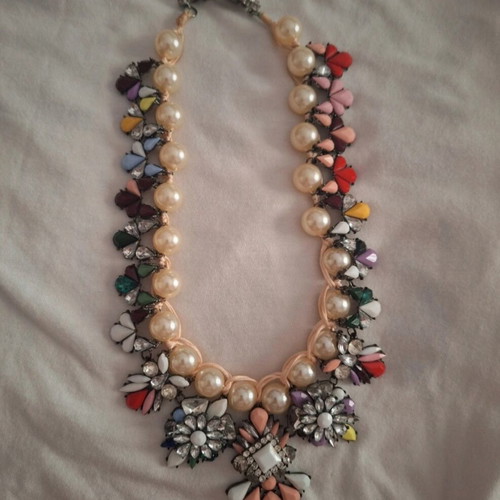 Multicolored necklace like new