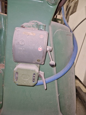 Sfoura used, multipurpose tool
