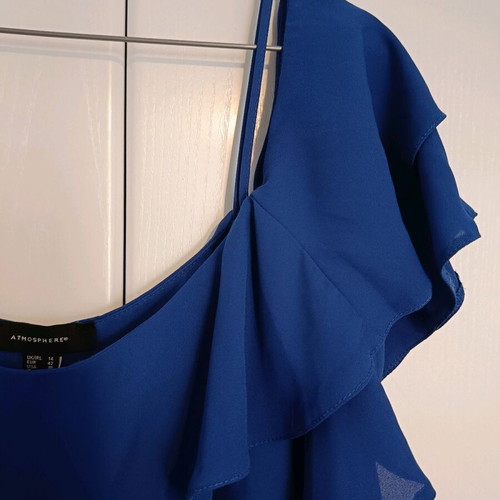 Primark sleeveless blouse with ruffles like new, blue, size XL