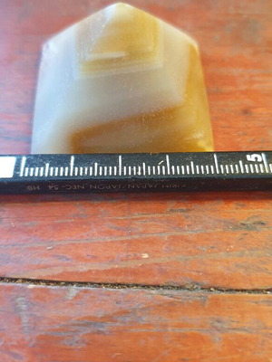 Pyramid brown onyx like new